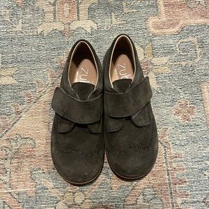 Zubbi Brown Suede Dress Shoes size 29/11.5